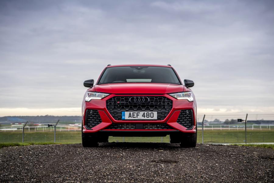  Audi RS Q3 2019 года  (UK) (фото 31 из 63)